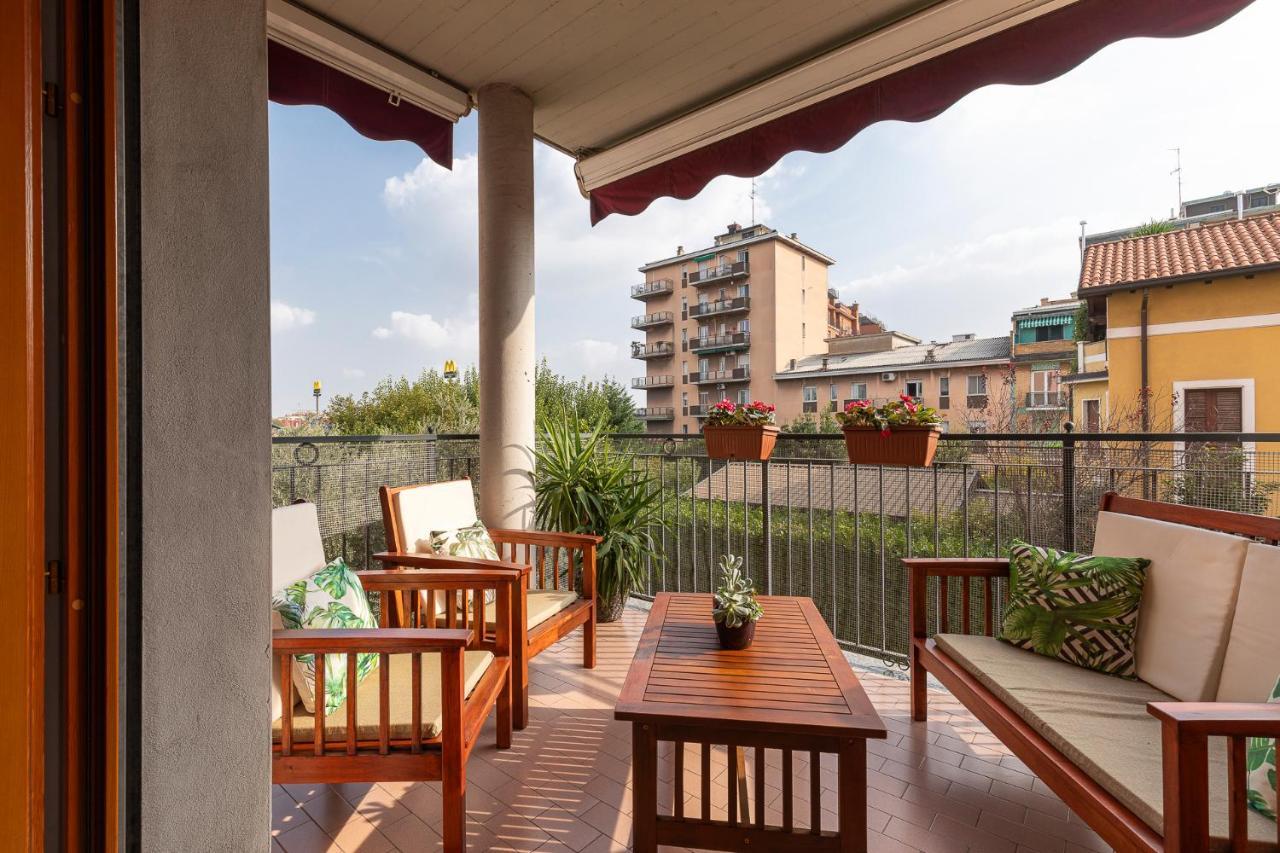 Casty Sweet Home - Parcheggio Privato Gratuito Milan Exterior photo